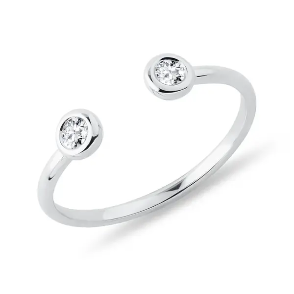 Otevřený prsten s bezel diamanty v bílém zlatě KLENOTA