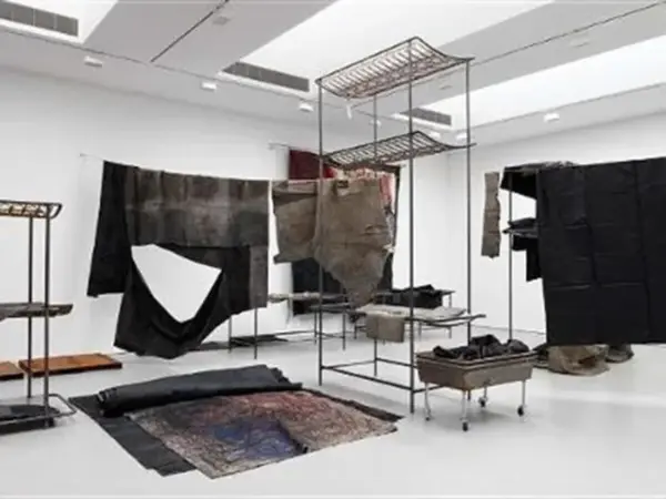 Oscar Murillo - Anna Schneider