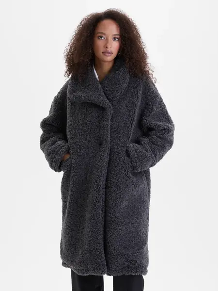 Tmavosivý dámsky kabát z umelej kožušiny