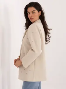 Světlobéžový blazer s ozdobnými detaily