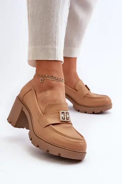 Boto Dámské polobotky na robustním podpatku s ozdobou Camel Ranunca