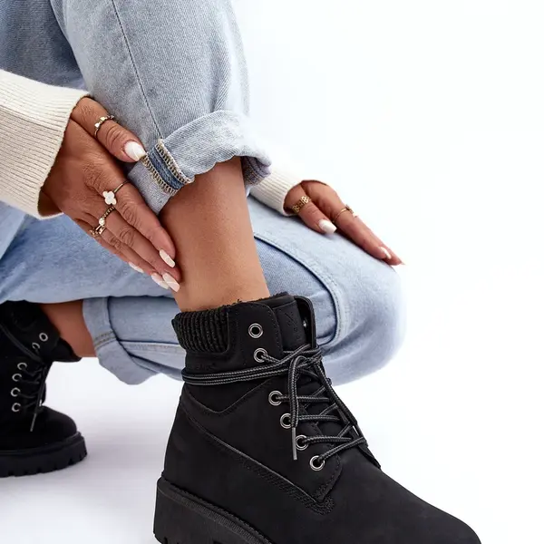 Dámské zateplené kotníkové boty černé Cross Jeans