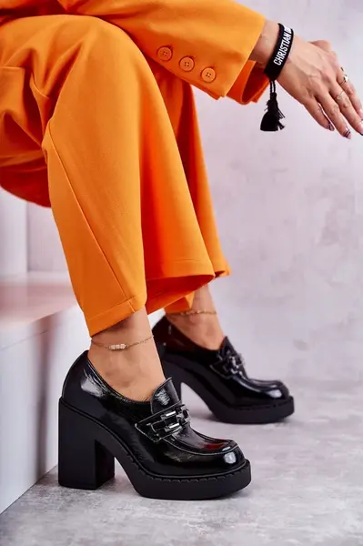 Boto Lakované boty na masivním sloupku  Černé Jaime