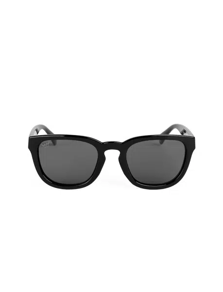Elea Black