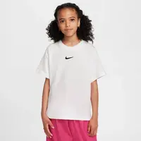 Nike Sportswear Essential Big Kids (Girls) T-Shirt XS