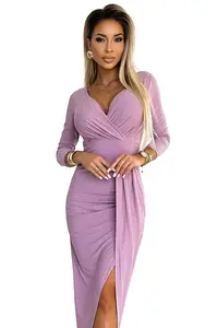 Dlouhé lesklé šaty s výstřihem a rozparkem na nohavicích Numoco