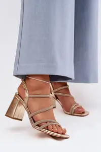 Dámské sandály s řemínky a kamínky