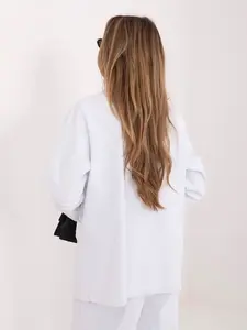 Bílý jednořadý sametový blazer