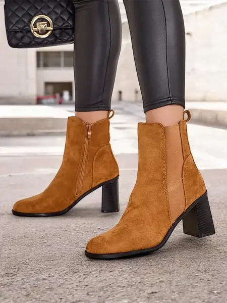 Resti Women's ankle boots on a chunky heel Enotto
