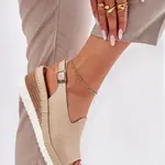 Dámske kožené sandále na klíne Artiker