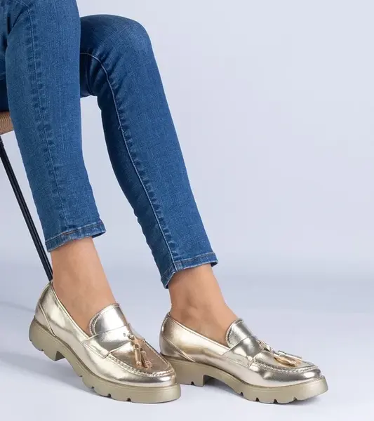 Gemre Golden classic loafers with tassels Esitta