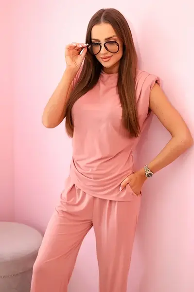 Kesi Włoski Elegantní dámský komplet s širokými nohavicemi a halenkou s volánky tmavě růžová