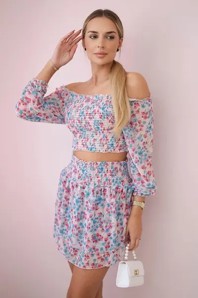 Set s květy pudrově růžové