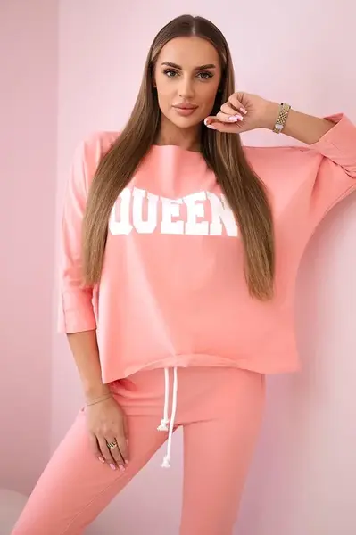 Set s potiskem Queen meruňka