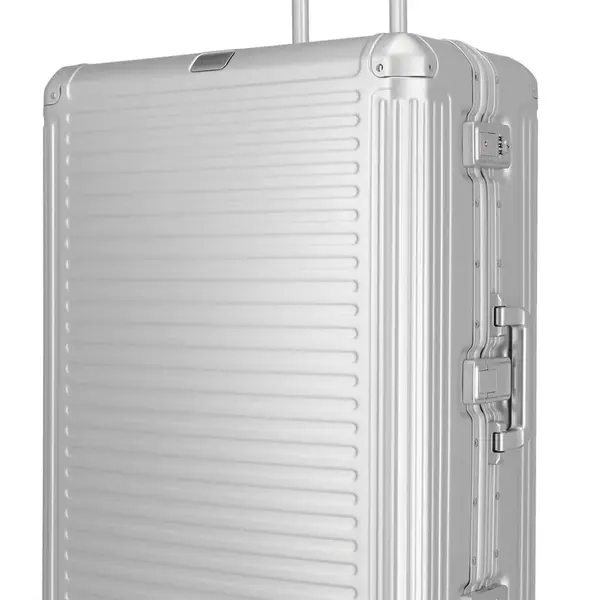 Hliníkový kufr Travelite Next 2.0 L Silver