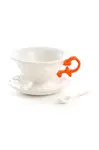 Seletti šálka s podstavcom vyrobená z porcelánu