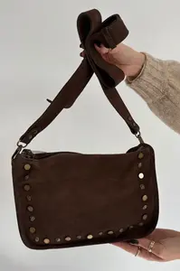 Kožená semišová kabelka s ozdobnými kamínky