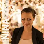 NINA – Žena z igelitu