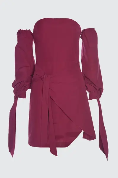 Trendyol Medum vázací detailní šaty