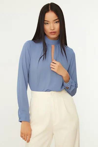 Dámská halenka Trendyol Collar detailed