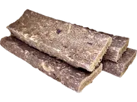 LK Baits Pet Luxusní Plátek ze Sušené Tresky a Sledě s Brusinkami 80g