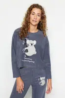 Trendyol šedá fleecová košile s tričkem a pleteným pyžamem se vzorem koala