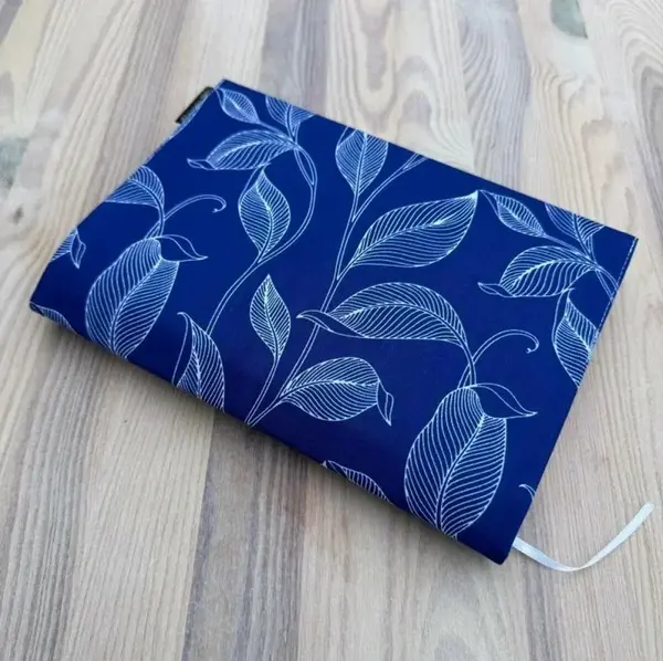 Obal na knihu - Listy na modré (M)