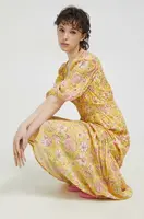 Šaty Billabong žlutá barva, maxi