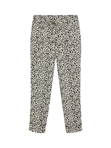 VERO MODA Plisované nohavice 'VMJESMILO'  sivobéžová / čierna