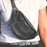 Kožená ľadvinka The Chesterfield Brand Eden - čierna