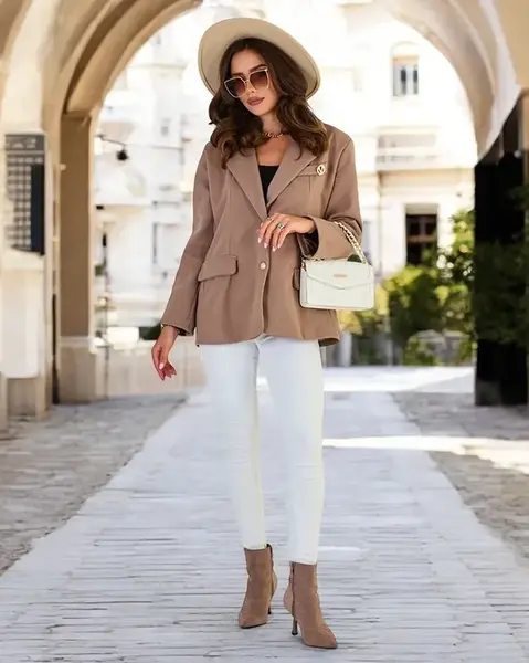 Resti Women's Short Coat