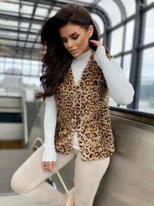 Leopardí vesta s háčkovým zapínáním