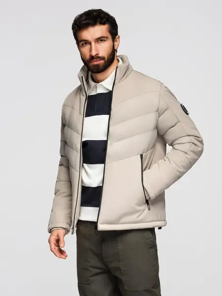 Ombre Kurtka męska pikowana z łączonych materiałów z wysokim kołnierzem – beżowa