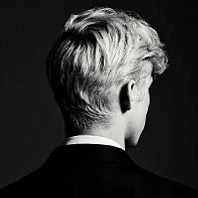 Troye Sivan – Bloom
