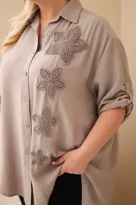 Dámská plus-size viskózová košile s výšivkou