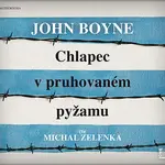 Chlapec v pruhovaném pyžamu