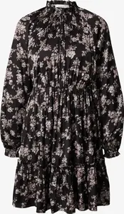 Dámske šaty s dlhými rukávmi