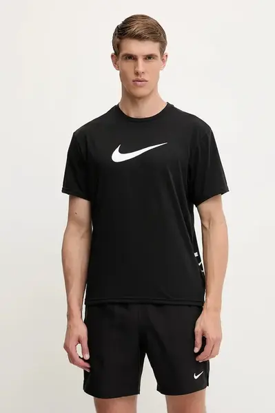 Nike  Tréninkové tričko