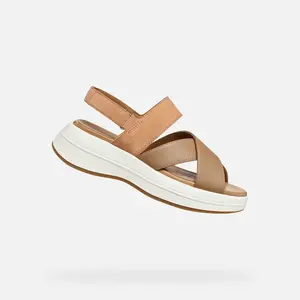 Hnědé dámské sandály Geox Spherica Ecub-3 S