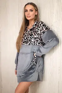 Velurové šaty s leopardím vzorem šedé