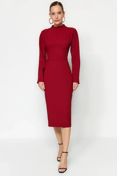 Trendyol Burgundy vypasované midi tkané šaty
