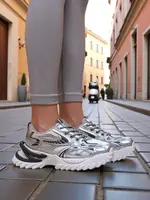 Resti Women's Lacquered Sneakers Leysi