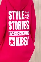 Vatovaná mikina s dlouhým zadním dílem a kapucí ve fuchsiové barvě