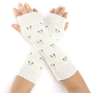 Warm Knitted Acrylic Fiber Heart Half Sleeve Gloves