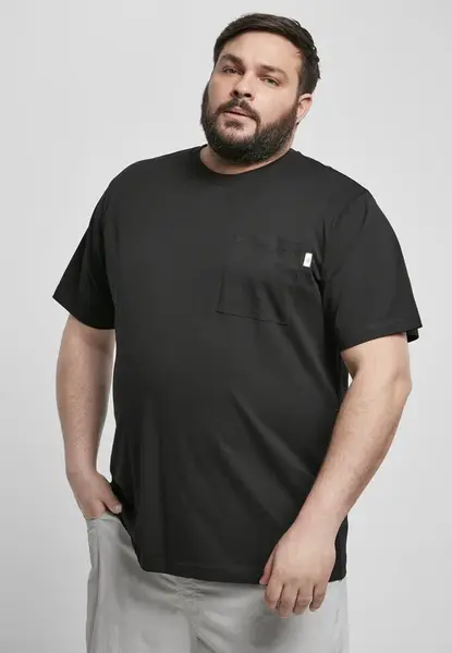 Basic pocket t-shirt made of organic cotton black