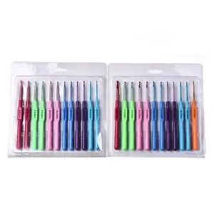 Plastic Handle Alloy Crochet Hooks Needles