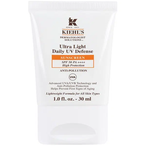 Kiehl's Ultra Light Daily UV Defense ultra lehký ochranný fluid pro všechny typy pleti včetně citlivé SPF 50+ 30 ml