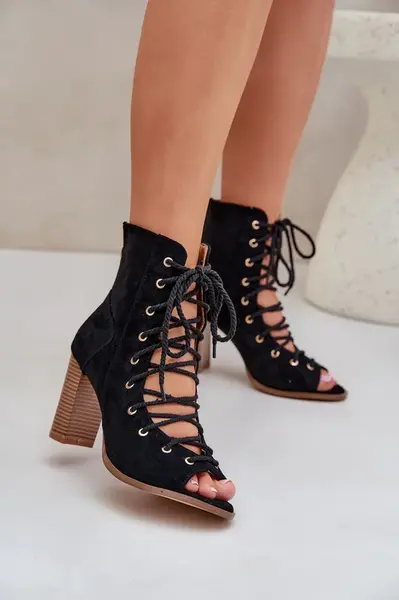 PS1 Sandal Na Opätku S Holienkou A Šnurovaním Čierne Ivelseki