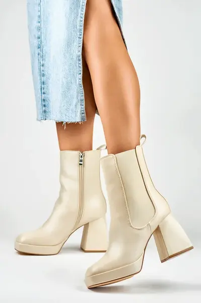 primohurt Světle béžové dámské boty na vysokém podpatku