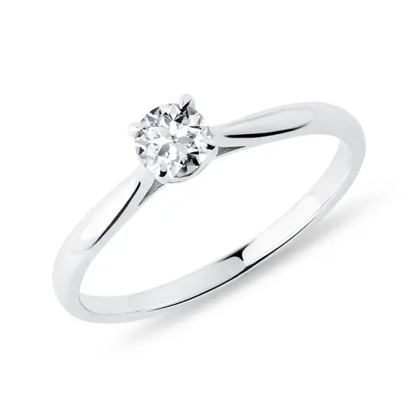 Jemný prsten v bílém zlatě s briliantem KLENOTA